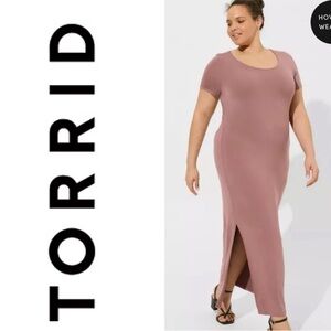 TORRID Maxi Super Soft Scoop Neck Slit Dress Color Rose Taupe Size 00/M/L 10-12